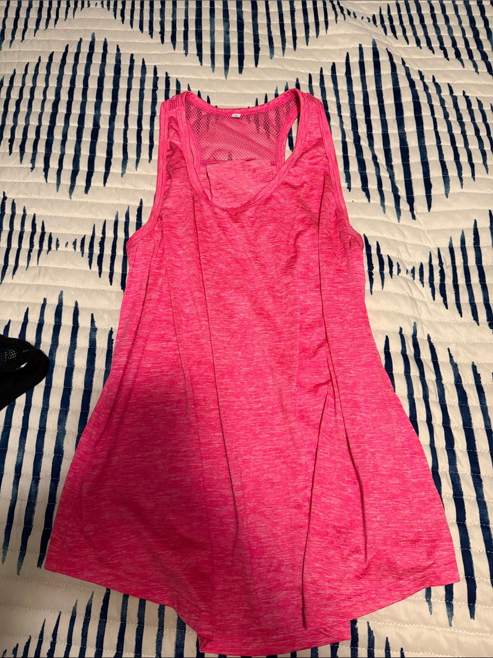 3 ICTIVE Workout Tops - Picture 3 of 7